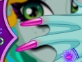 Game Lagoona Blue Manicure